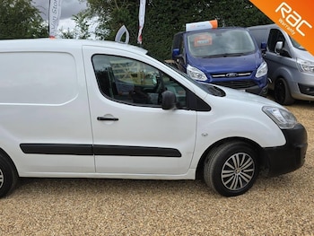 Used Peugeot Partner 2016 for sale - 76638937: Photo