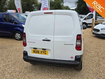 Used Peugeot Partner 2016 for sale - 76638937: Photo