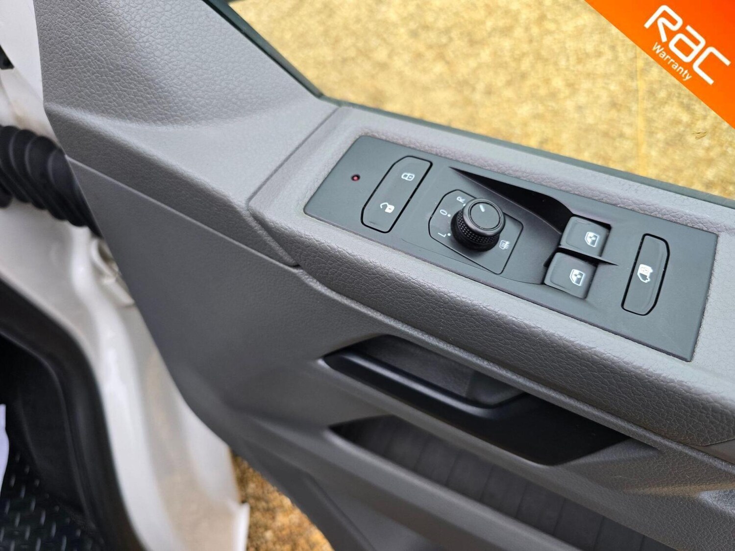 Used Volkswagen Transporter 2020 for sale - 76638952: Photo 42