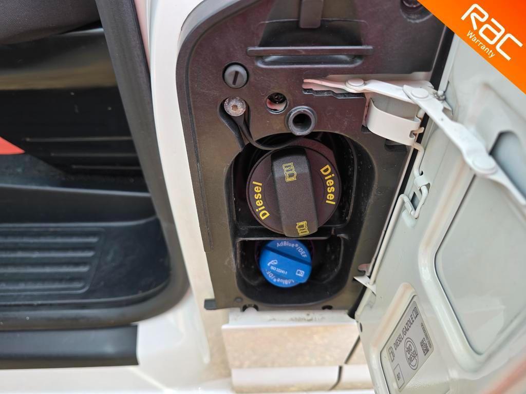 Used Volkswagen Transporter 2020 for sale - 76638952: Photo 48