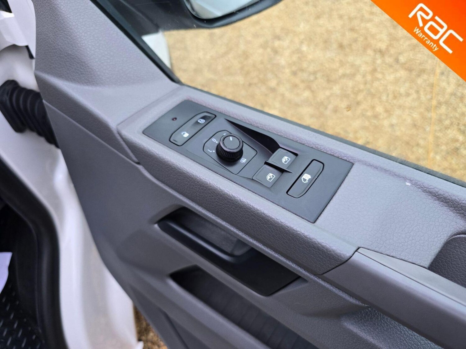 Used Volkswagen Transporter 2020 for sale - 76638952: Photo 58