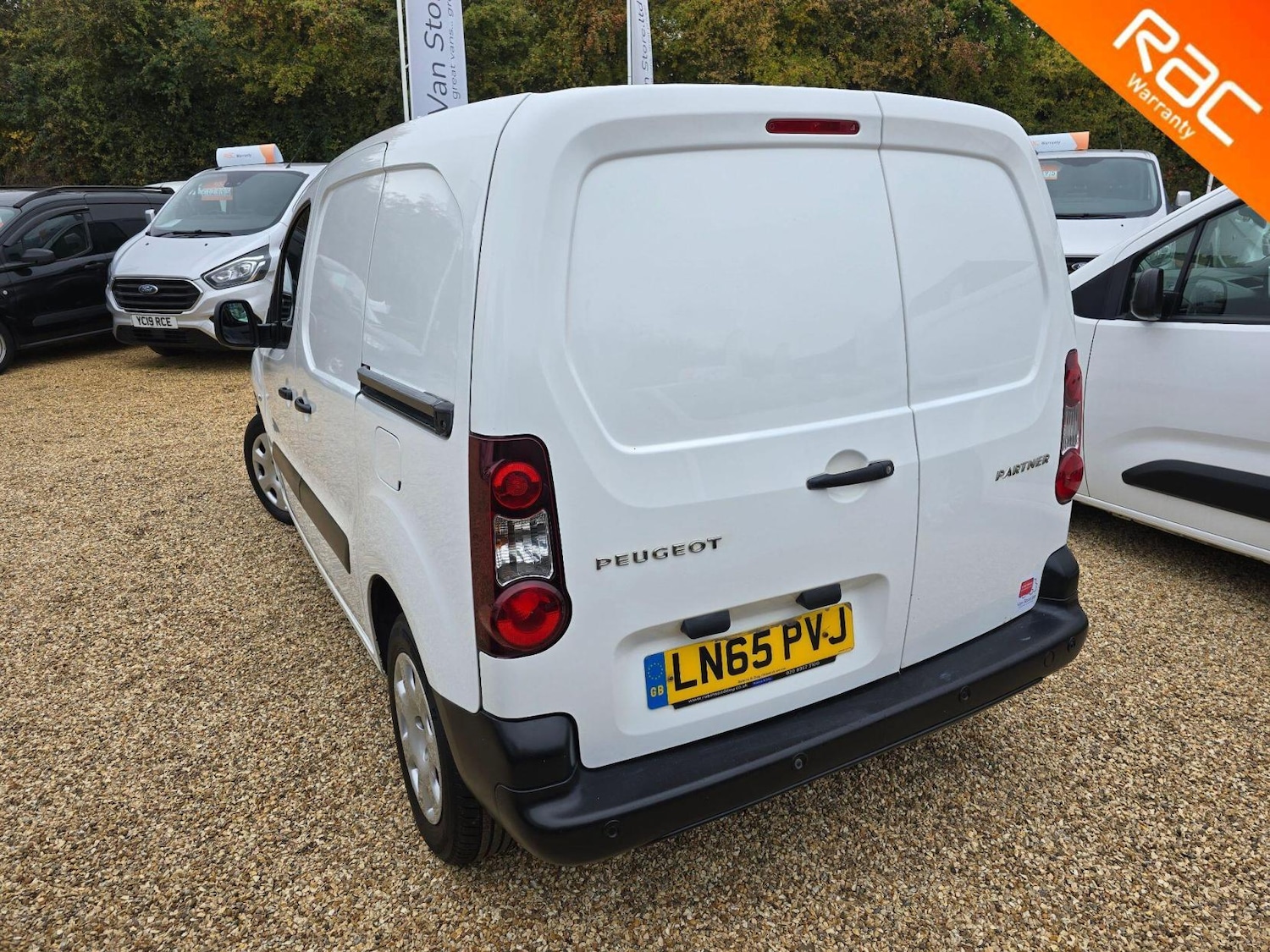 Used Peugeot Partner 2015 for sale - 76638947: Photo 9