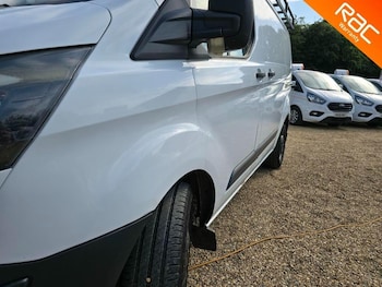 Used Ford Transit Custom 2015 for sale - 76638965: Photo