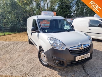 Used Vauxhall Combo 2018 for sale - 76182208: Photo