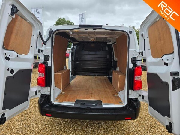 Used Vauxhall Vivaro 2022 for sale - 76182189: Photo 29