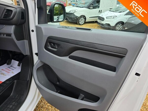 Used Vauxhall Vivaro 2022 for sale - 76182189: Photo 34