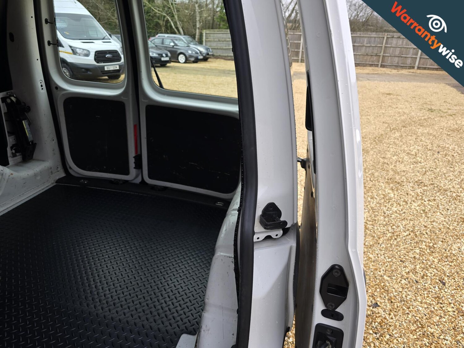 Used Volkswagen Caddy 2015 for sale - 77381175: Photo 29