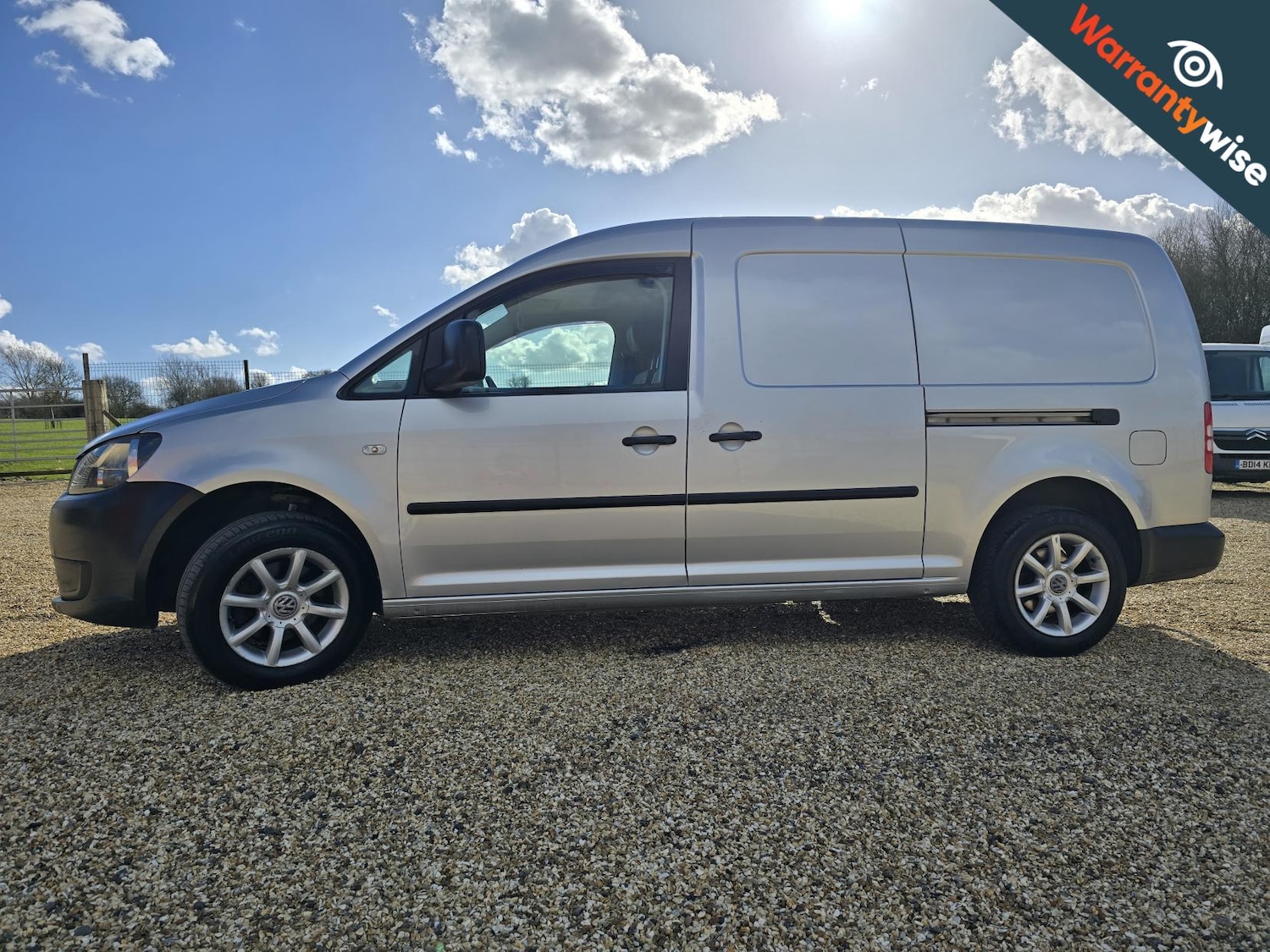 Used Volkswagen Caddy Maxi 2013 for sale - 77950850: Photo 3