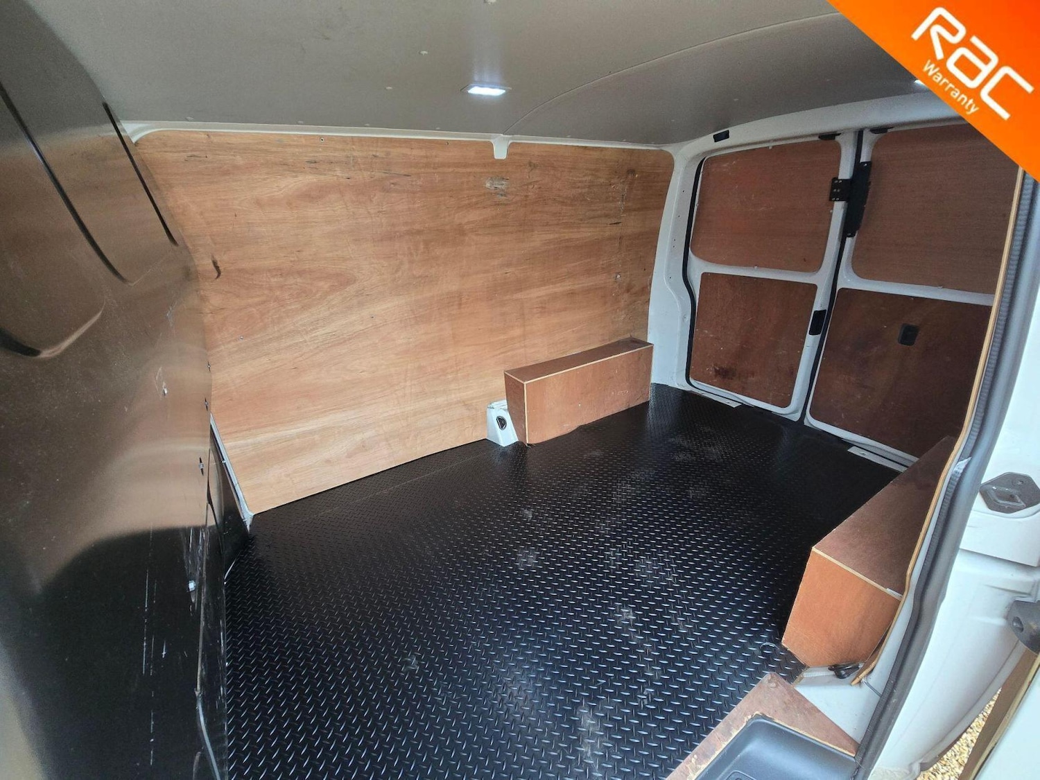Used Volkswagen Transporter 2020 for sale - 76182191: Photo 38
