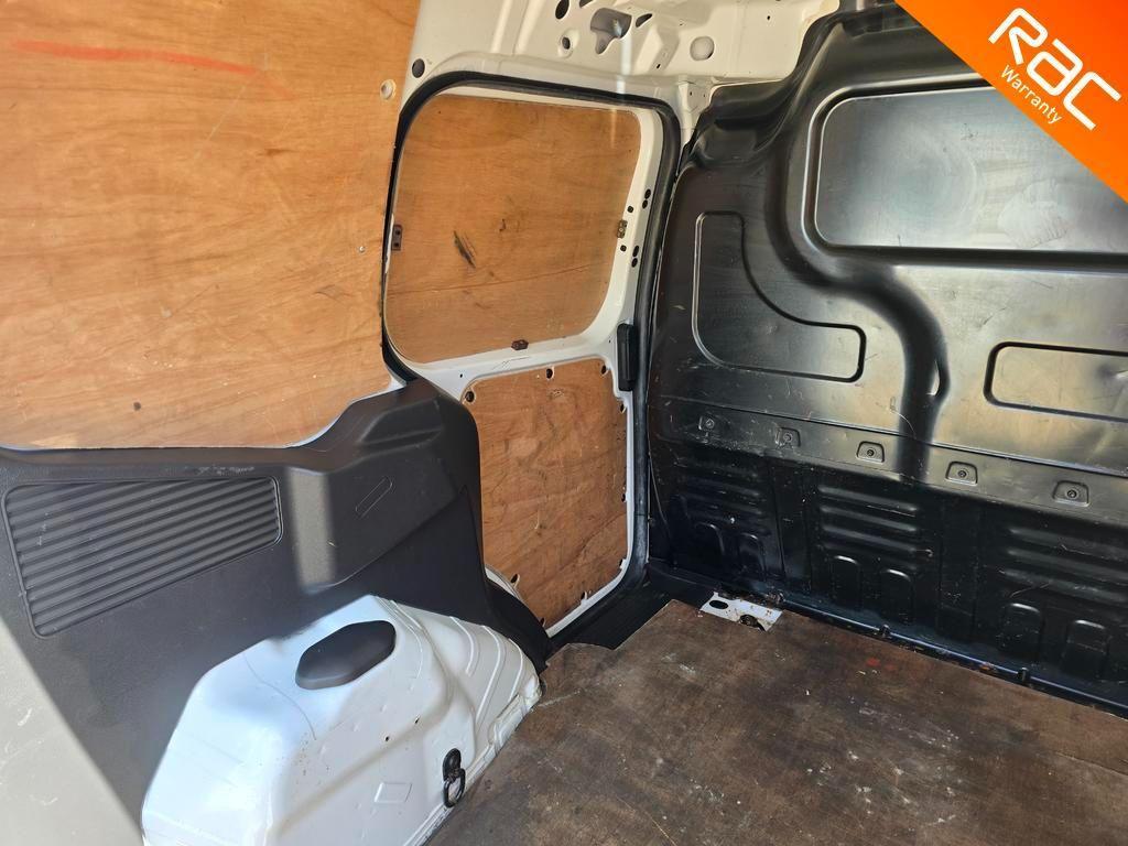 Used Ford Transit Courier 2018 for sale - 76638934: Photo 14