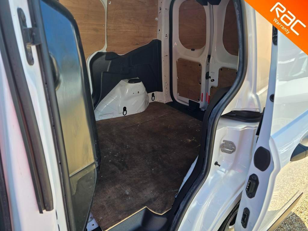 Used Ford Transit Courier 2018 for sale - 76638934: Photo 16