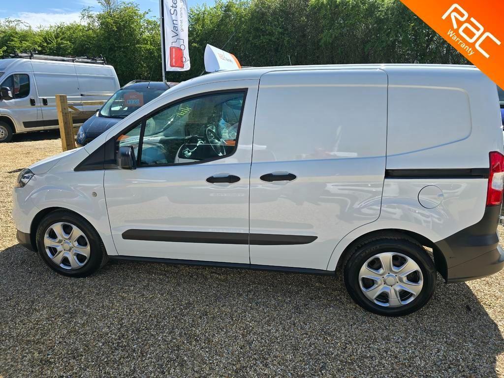 Used Ford Transit Courier 2018 for sale - 76638934: Photo 4