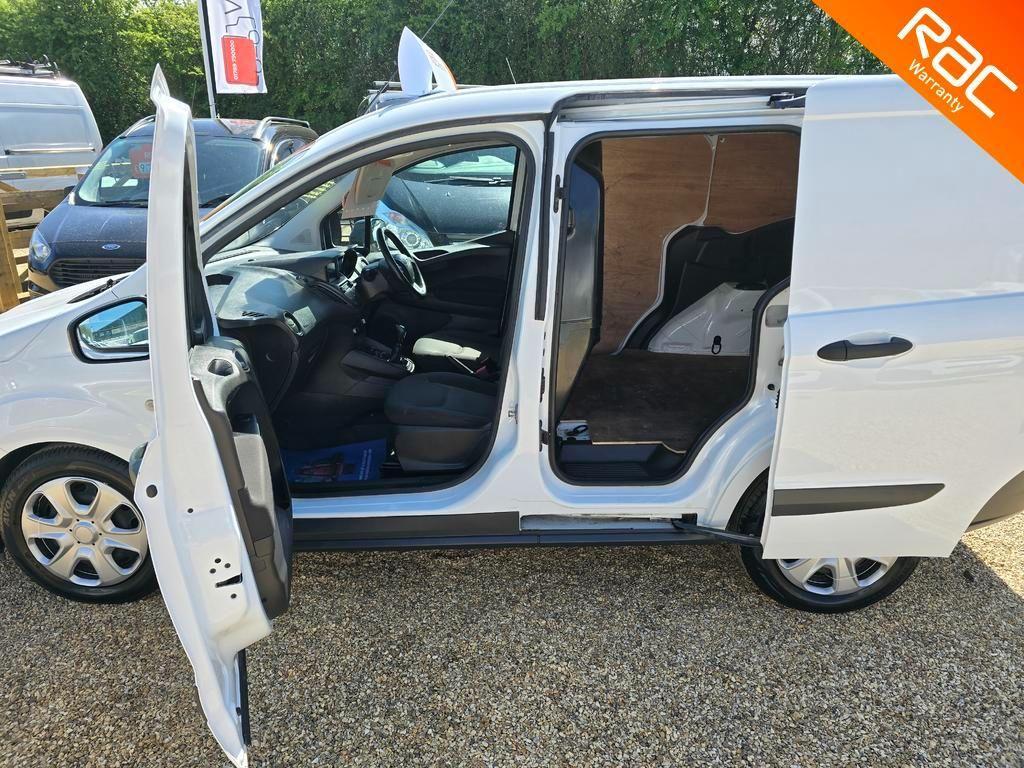 Used Ford Transit Courier 2018 for sale - 76638934: Photo 6