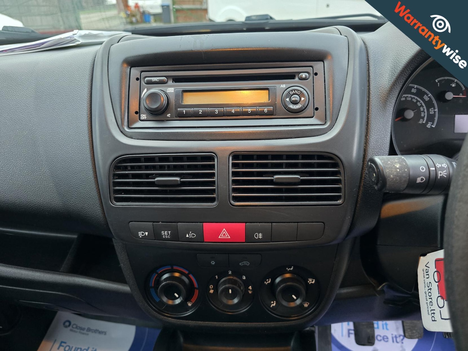 Used Vauxhall Combo 2014 for sale - 77048018: Photo 24
