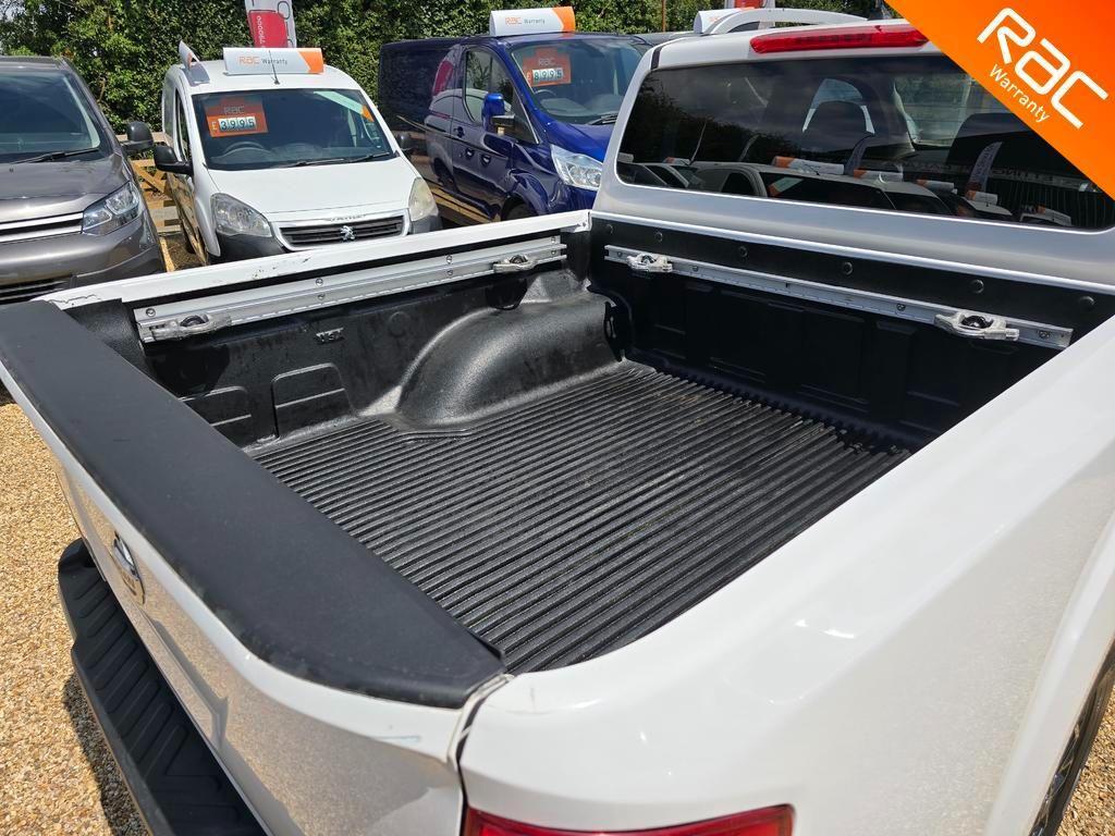 Used Nissan Navara 2020 for sale - 76638960: Photo 31