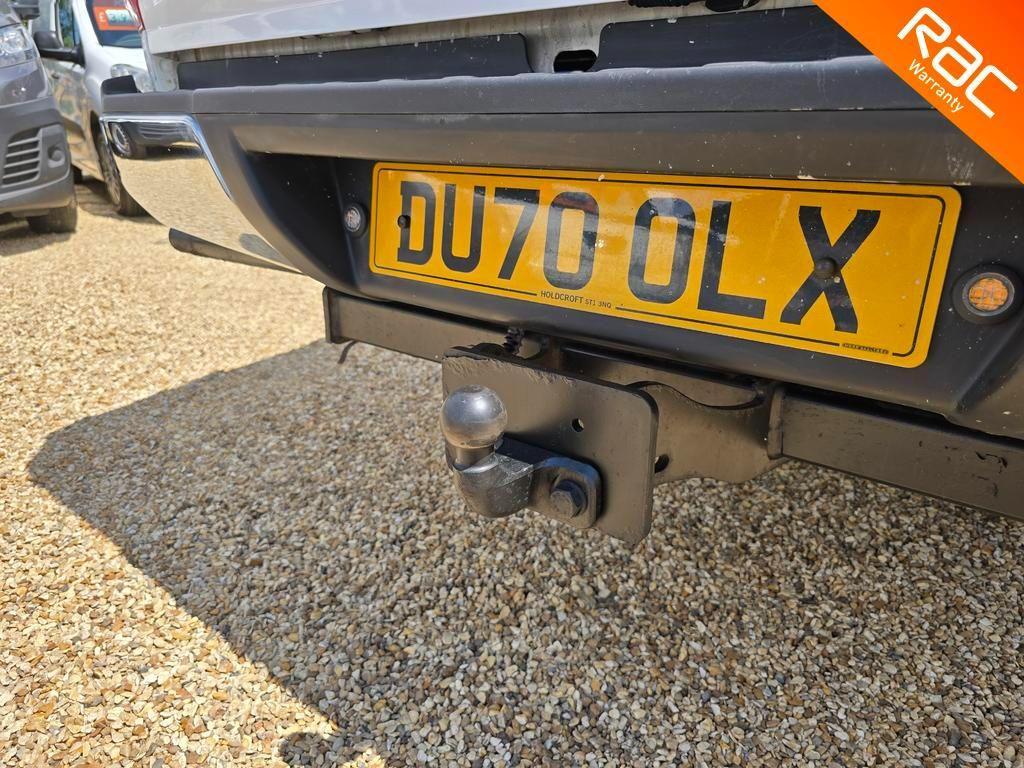 Used Nissan Navara 2020 for sale - 76638960: Photo 42