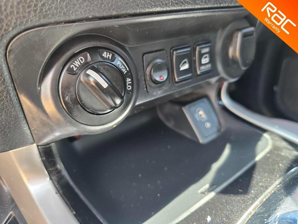 Used Nissan Navara 2020 for sale - 76638960: Photo 45