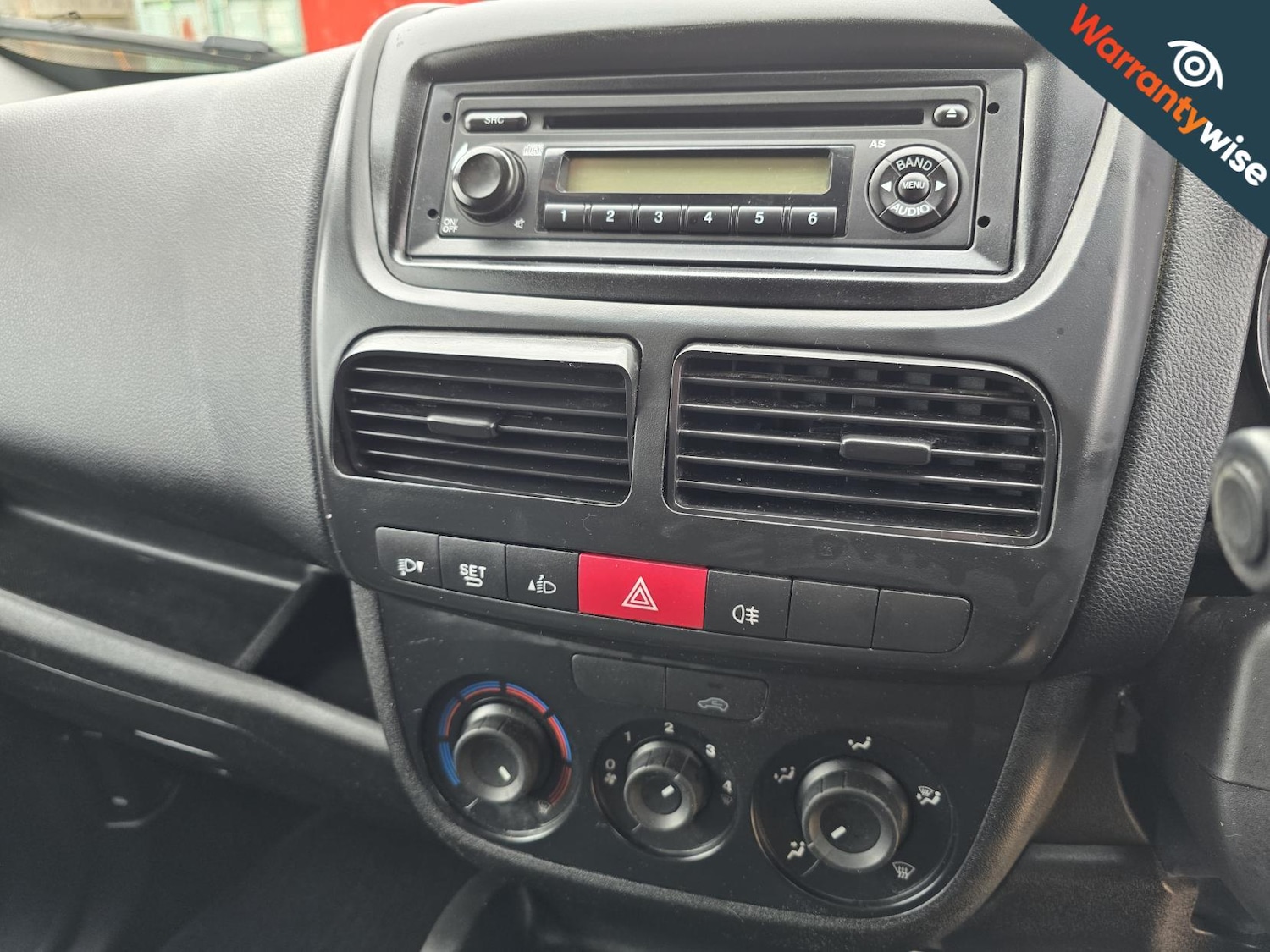 Used Vauxhall Combo 2015 for sale - 77638887: Photo 29