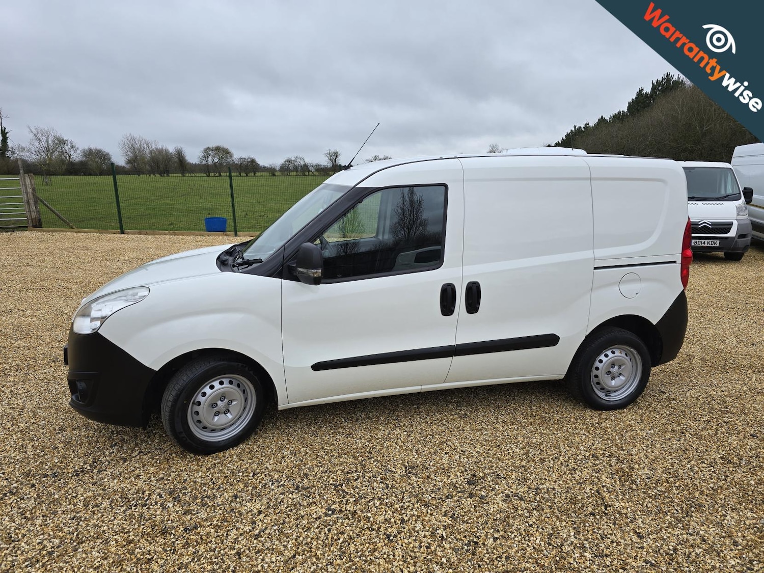 Used Vauxhall Combo 2015 for sale - 77638887: Photo 3