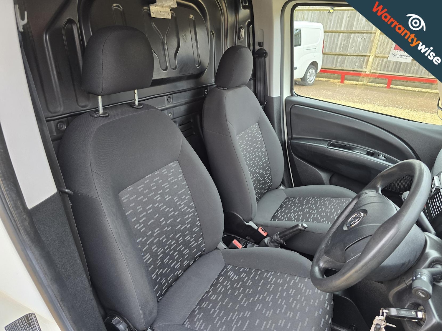 Used Vauxhall Combo 2015 for sale - 77638887: Photo 30