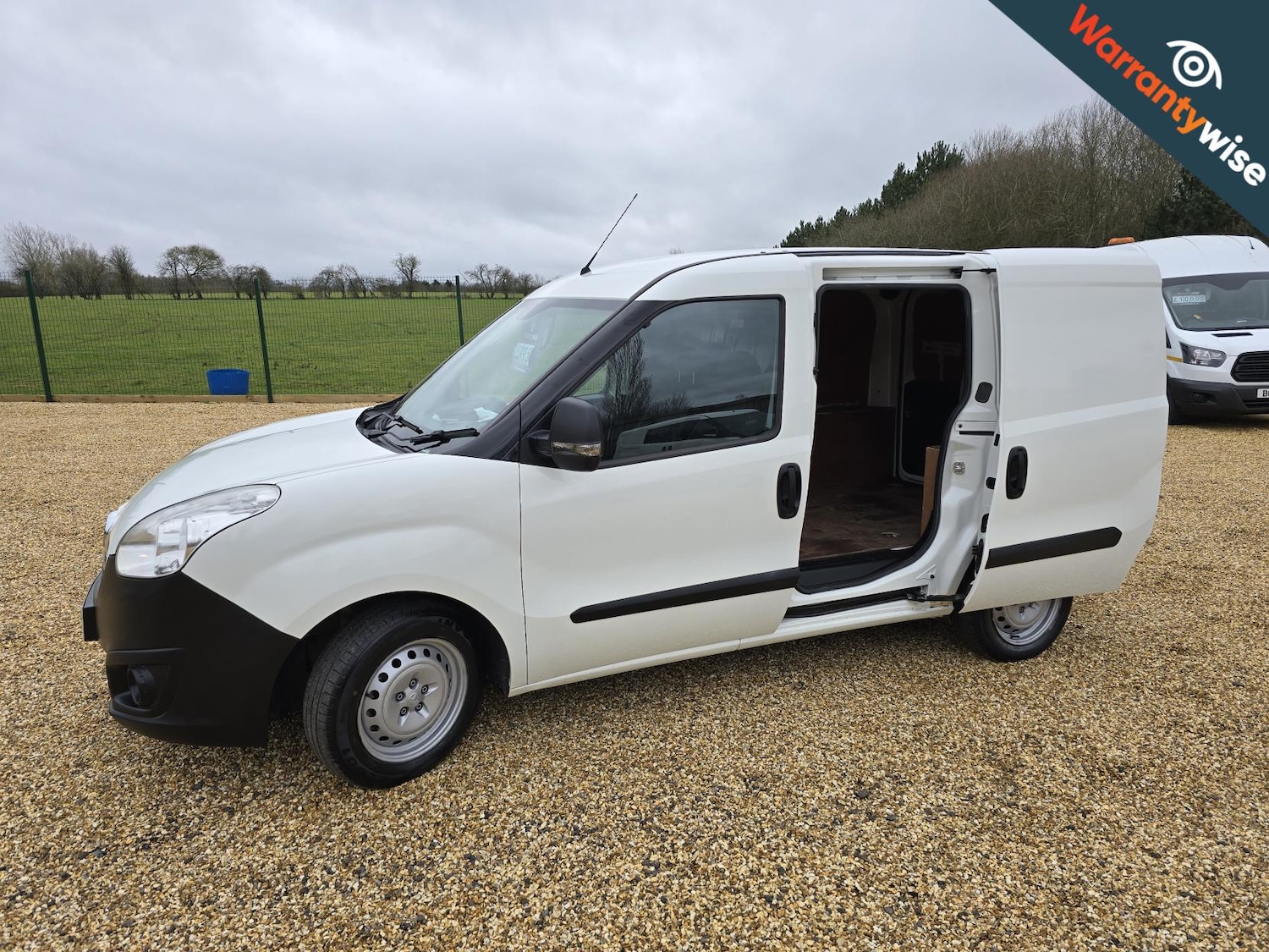 Used Vauxhall Combo 2015 for sale - 77638887: Photo 41