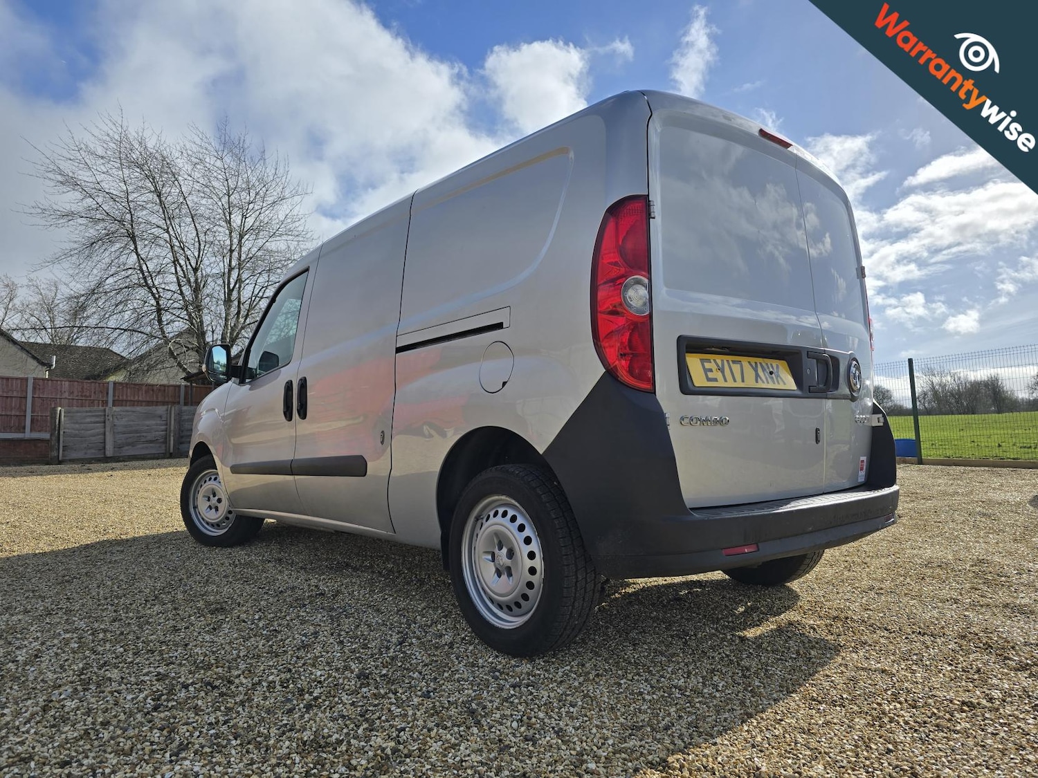 Used Vauxhall Combo 2017 for sale - 77718205: Photo 4
