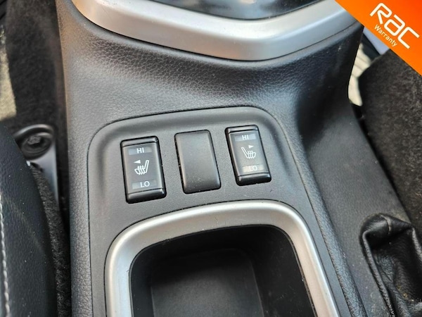 Used Nissan Navara 2020 for sale - 76182204: Photo 20
