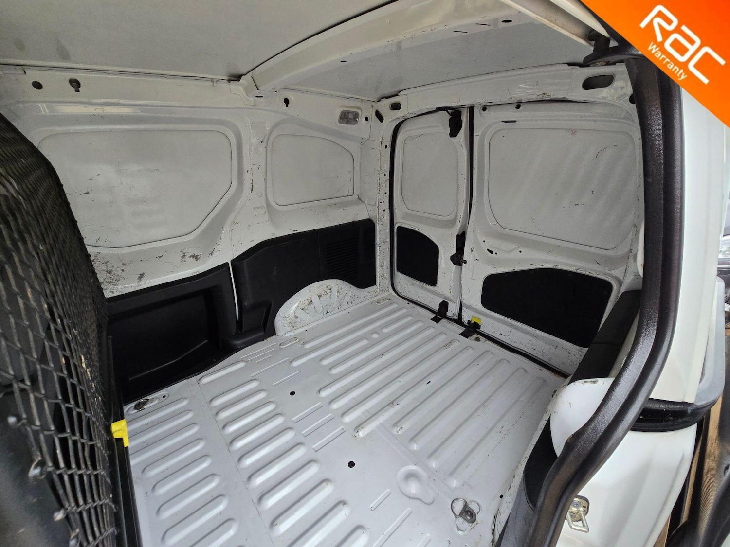 Used Peugeot Partner 2015 for sale - 76259355: Photo 23