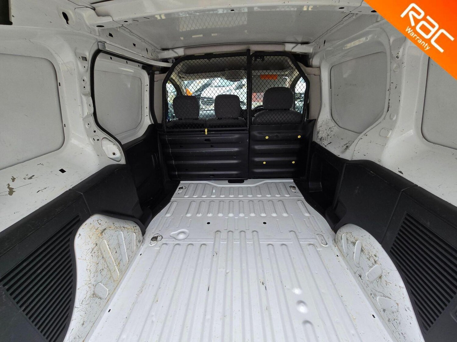 Used Peugeot Partner 2015 for sale - 76259355: Photo 24