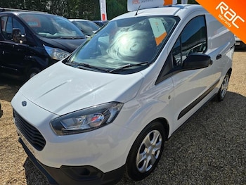 Used Ford Transit Courier 2018 for sale - 76182229: Photo