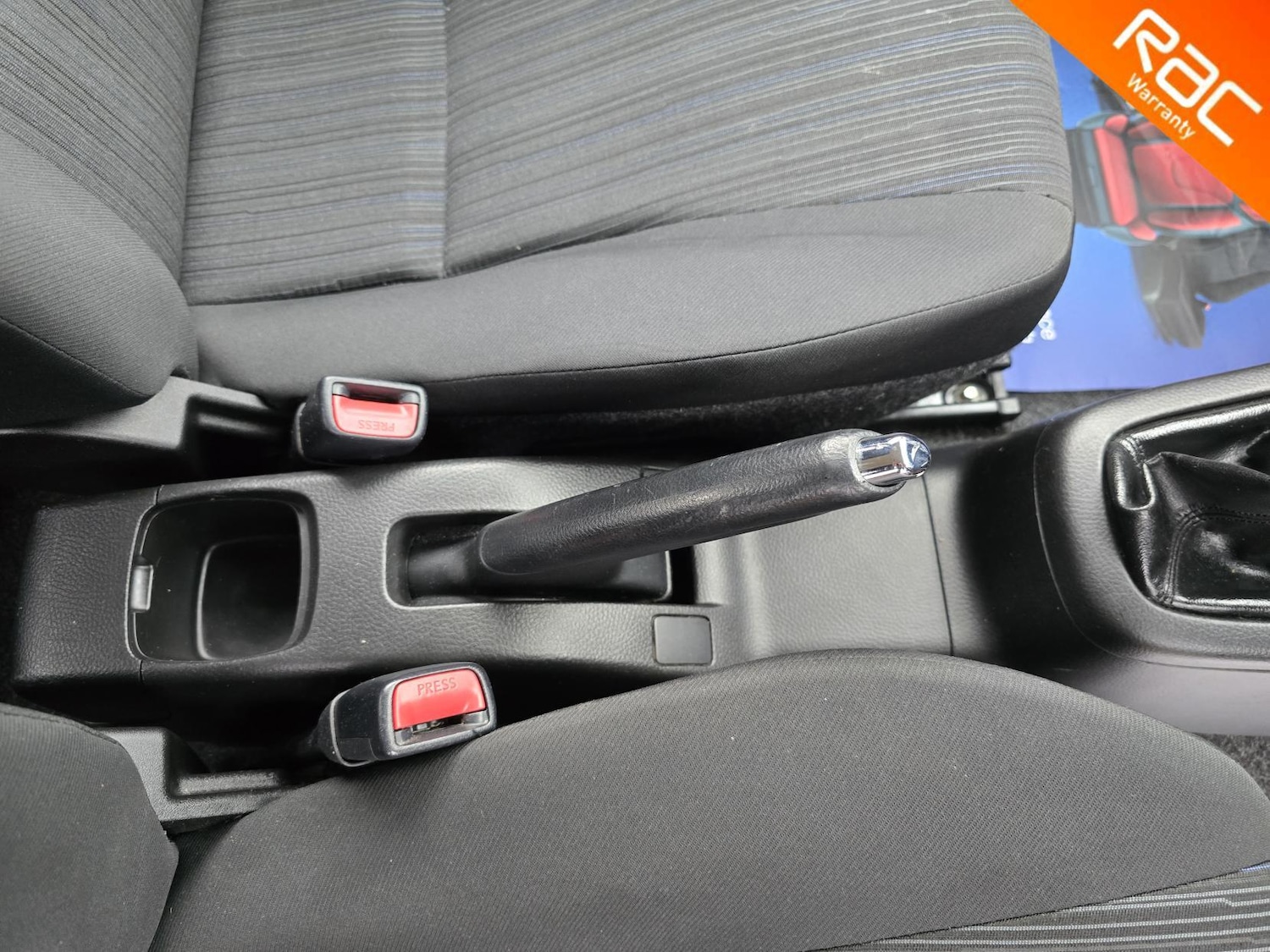 Used Suzuki Swift 2015 for sale - 76620362: Photo 37