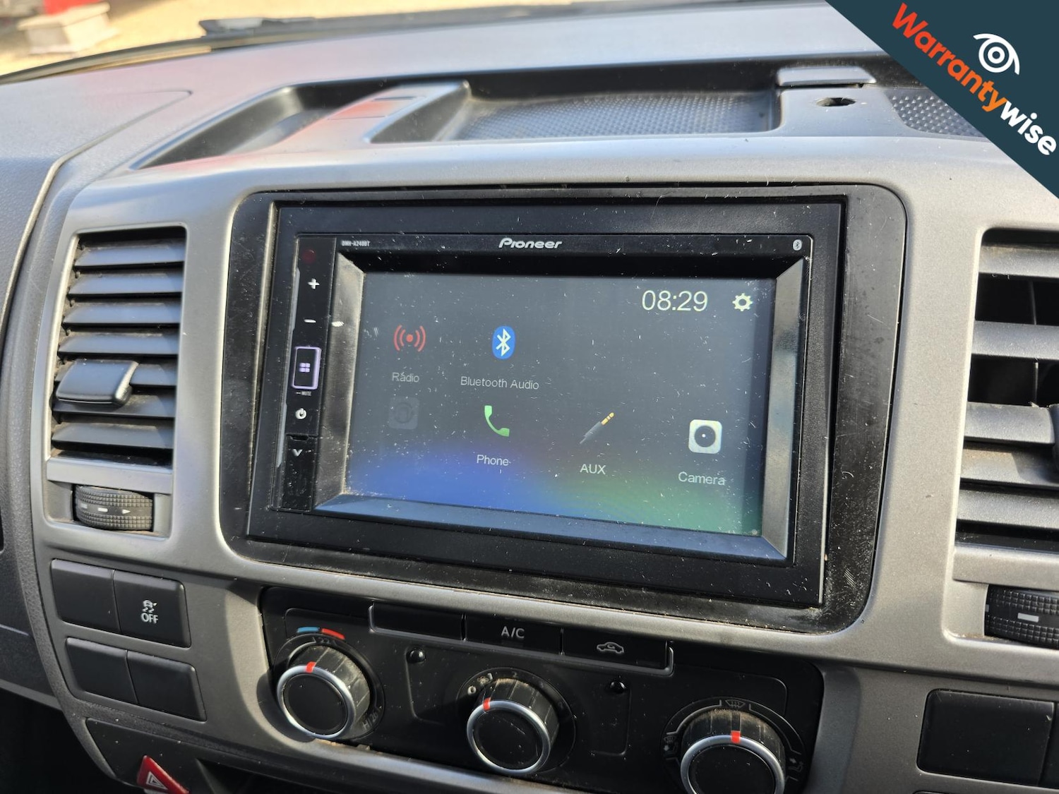 Used Volkswagen Transporter 2015 for sale - 77992027: Photo 40