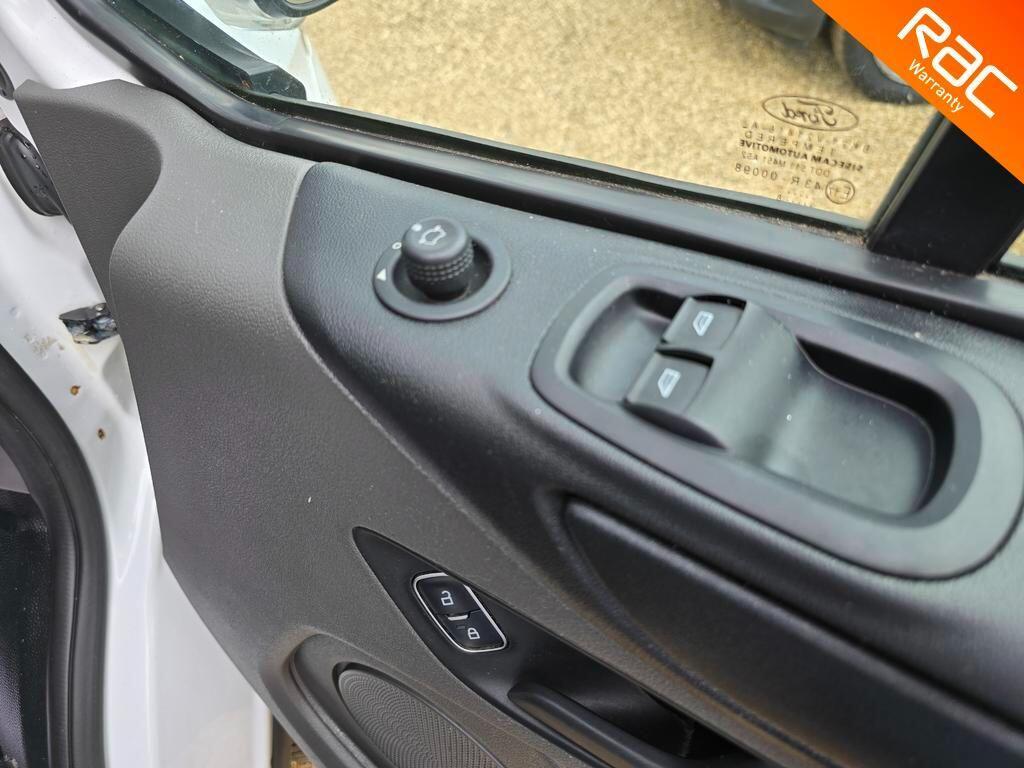 Used Ford Transit Custom 2018 for sale - 76638942: Photo 16