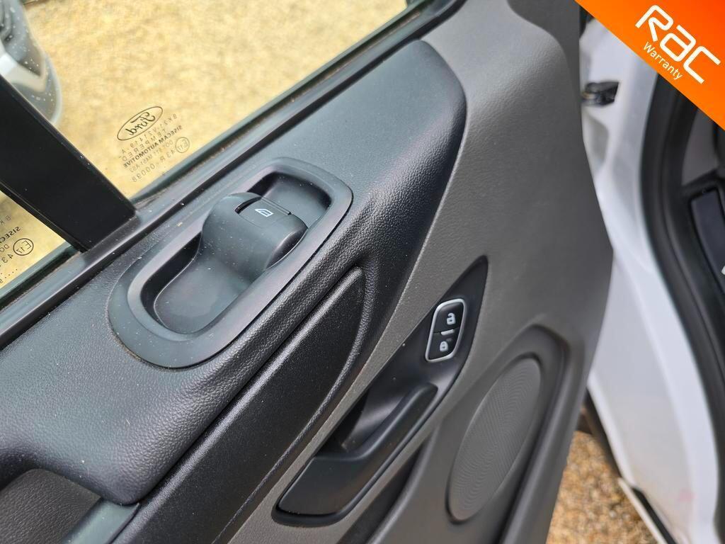 Used Ford Transit Custom 2018 for sale - 76638942: Photo 18
