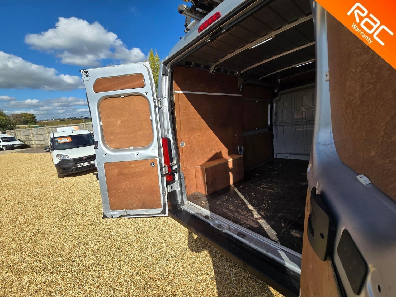 Used Peugeot Boxer 2018 for sale - 76638955: Photo 32