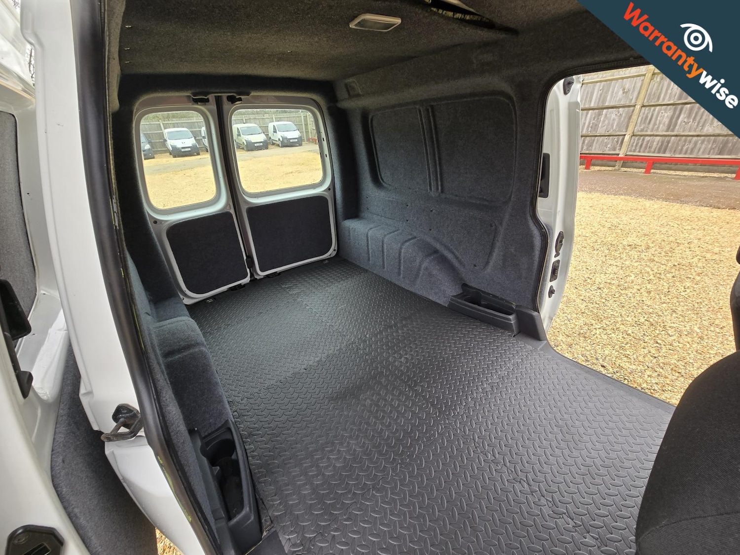 Used Volkswagen Caddy Maxi 2012 for sale - 77837383: Photo 36