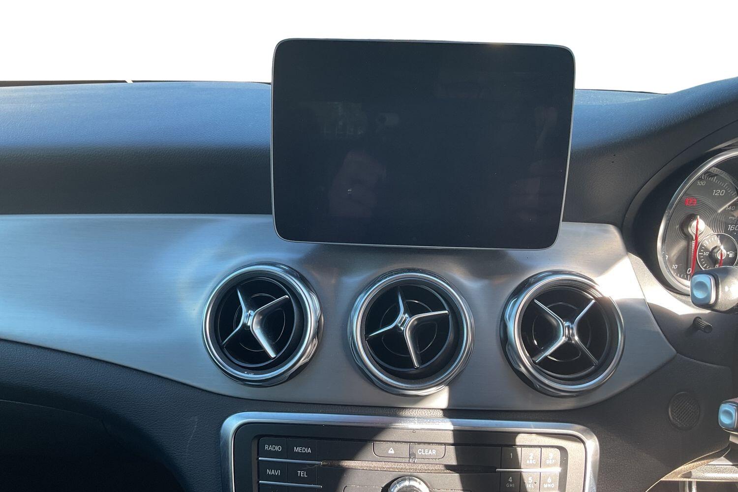 Used Mercedes-Benz GLA 2018 for sale - 75965503: Photo 8