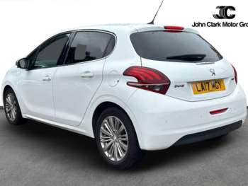 Used Peugeot 208 2017 for sale - 75311102: Photo