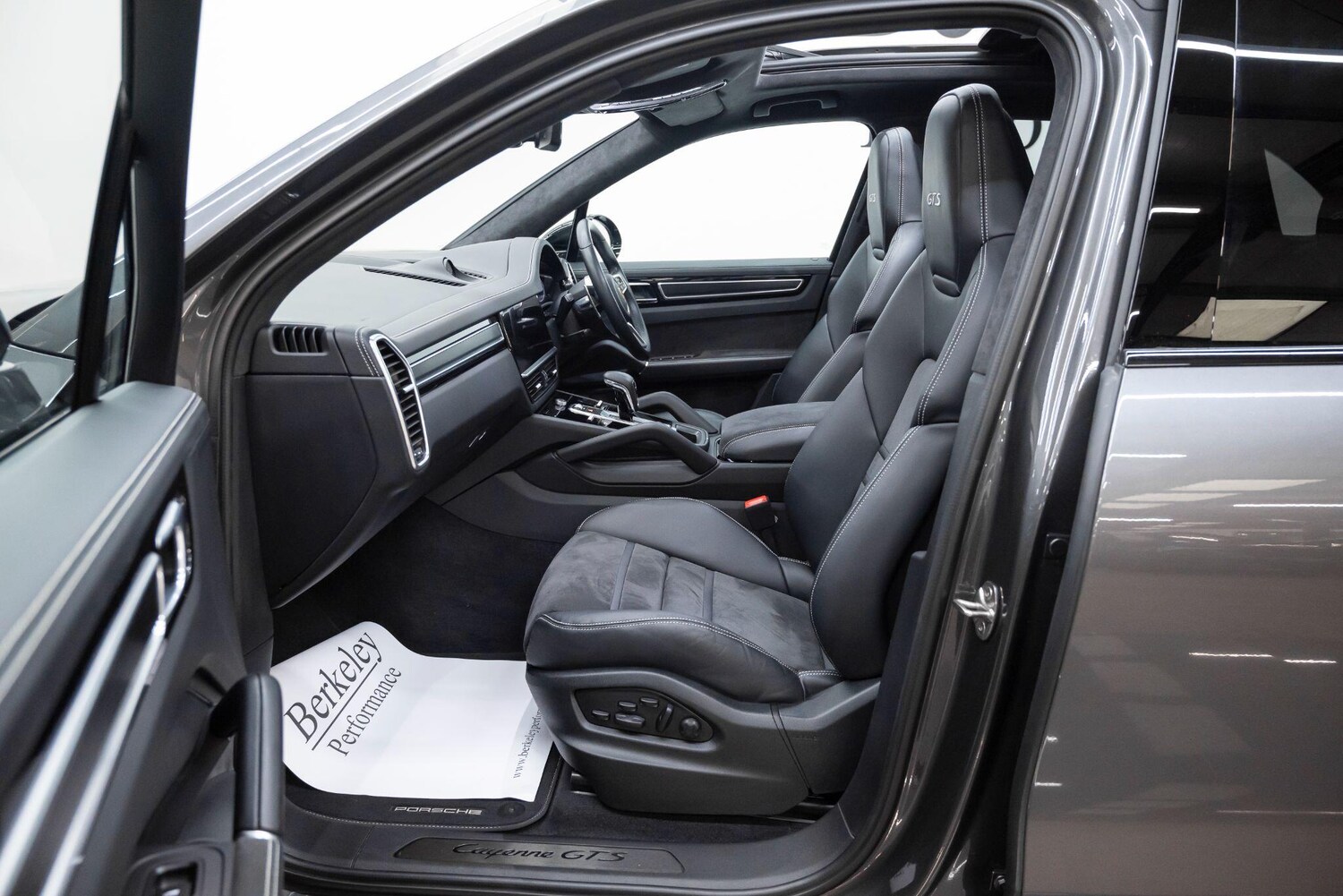 Used Porsche Cayenne for sale - 77511441: Photo 58