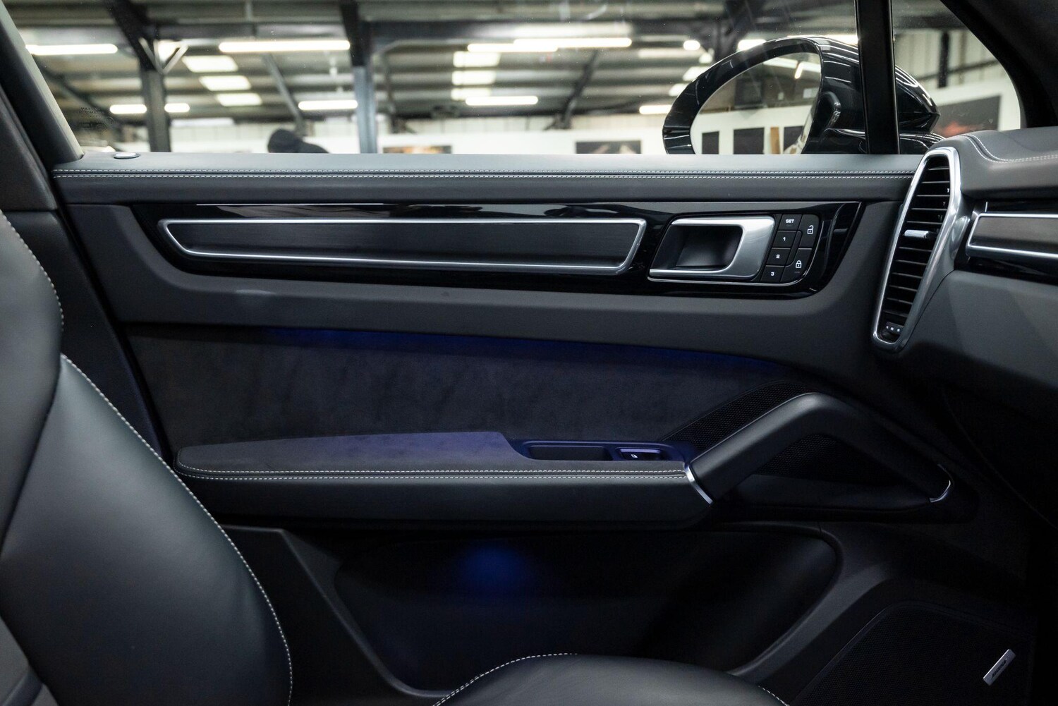 Used Porsche Cayenne for sale - 77511441: Photo 65