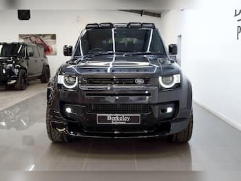Used Land Rover Defender 2025 for sale - 79657637: Photo