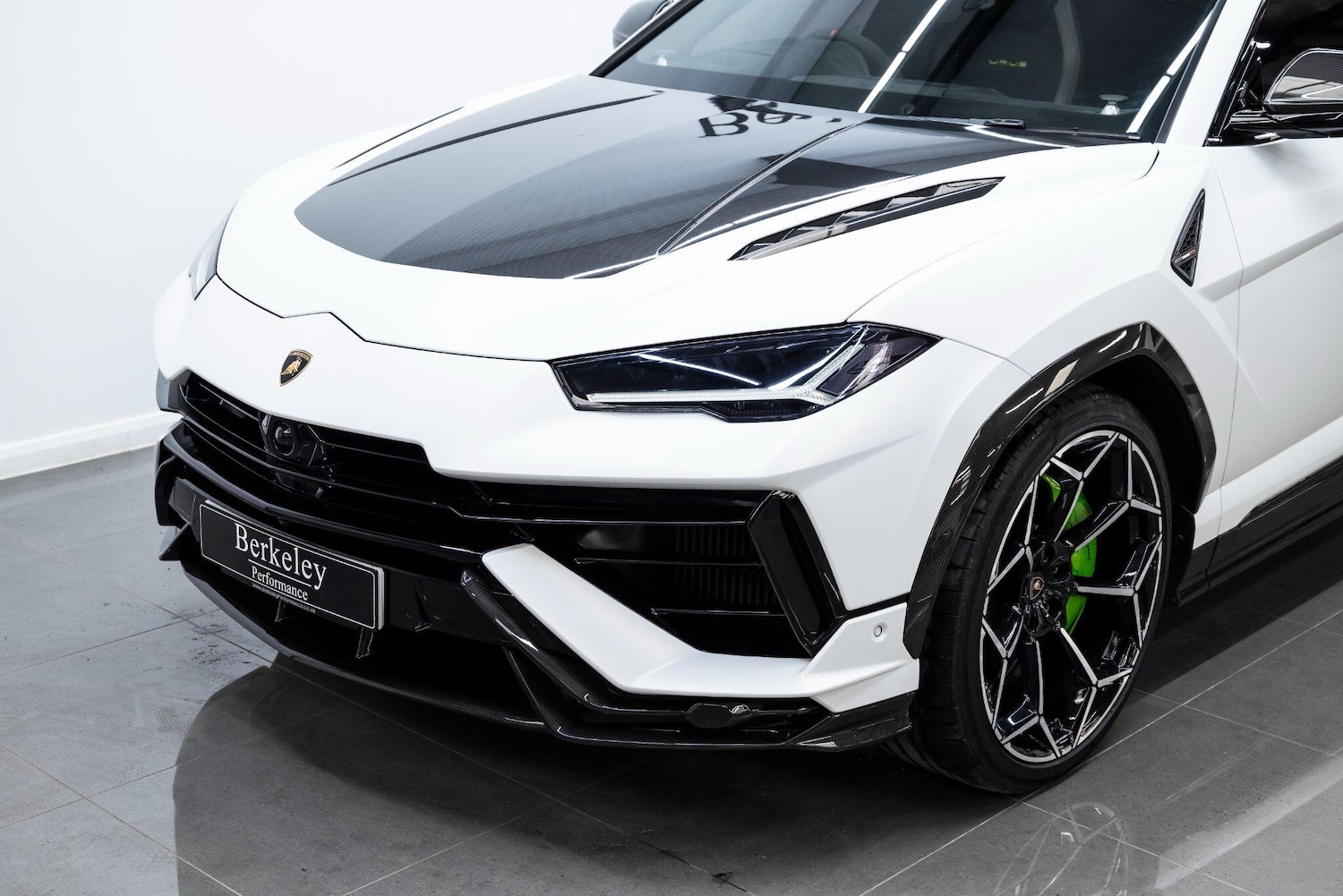 Used Lamborghini Urus 2023 for sale - 77538137: Photo 2