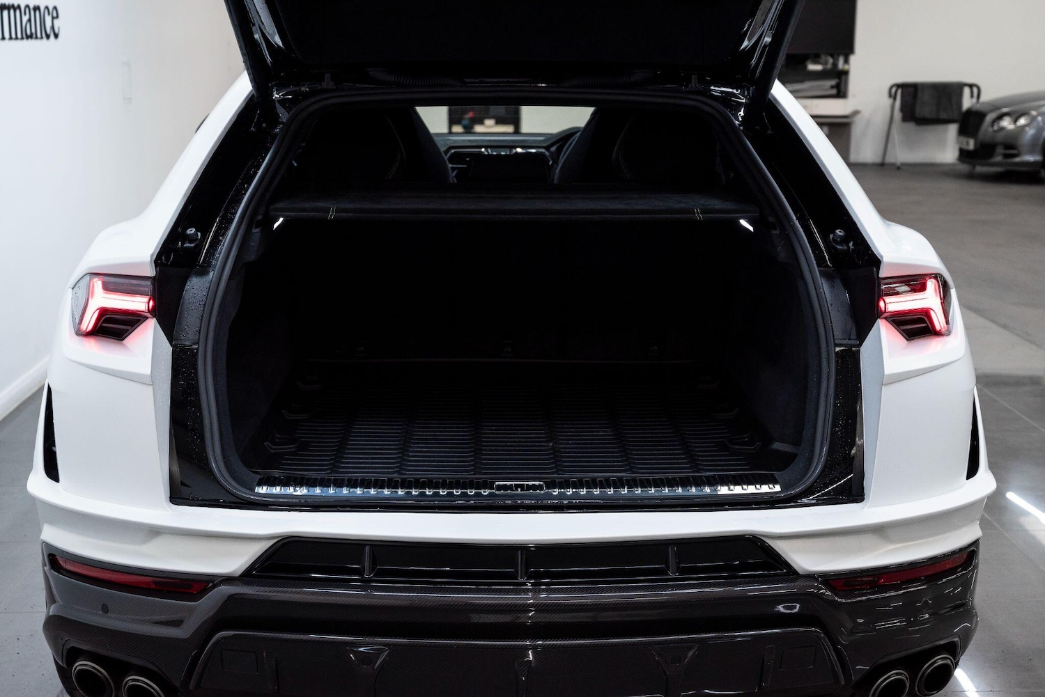 Used Lamborghini Urus 2023 for sale - 77538137: Photo 44