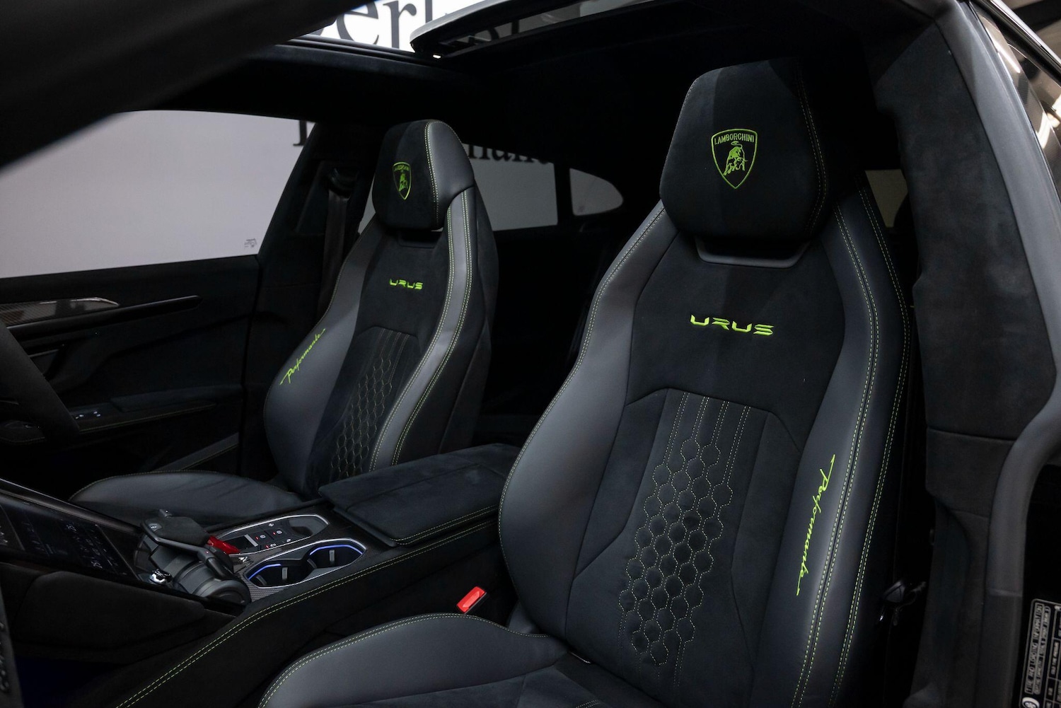 Used Lamborghini Urus 2023 for sale - 77538137: Photo 48