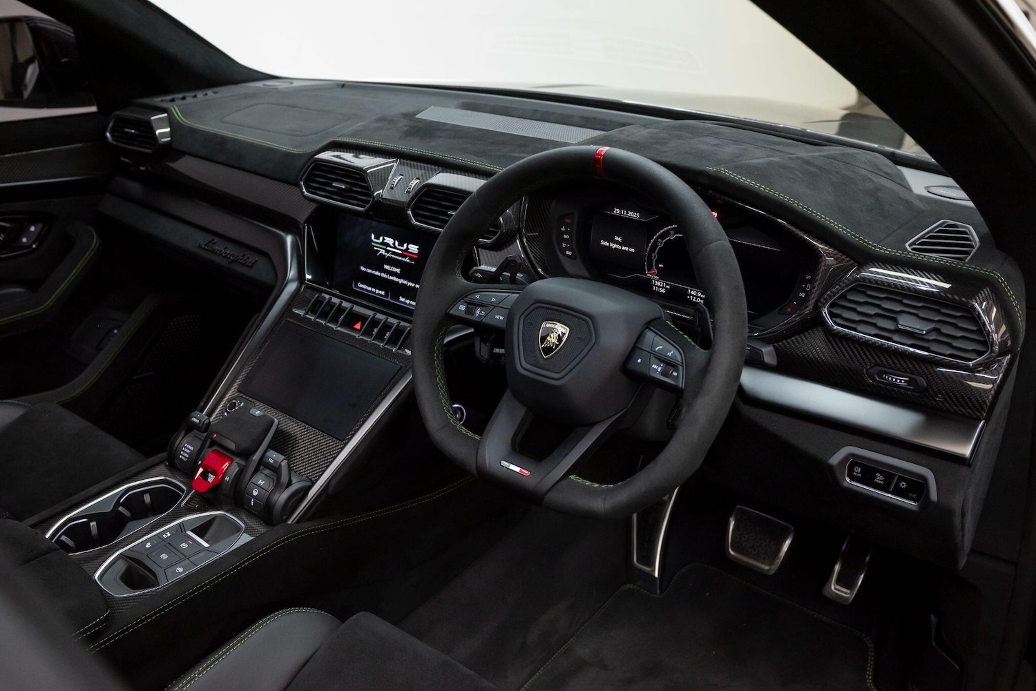 Used Lamborghini Urus 2023 for sale - 77538137: Photo 80