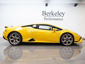 Used Lamborghini Huracan 2024 for sale - 79075460: Photo