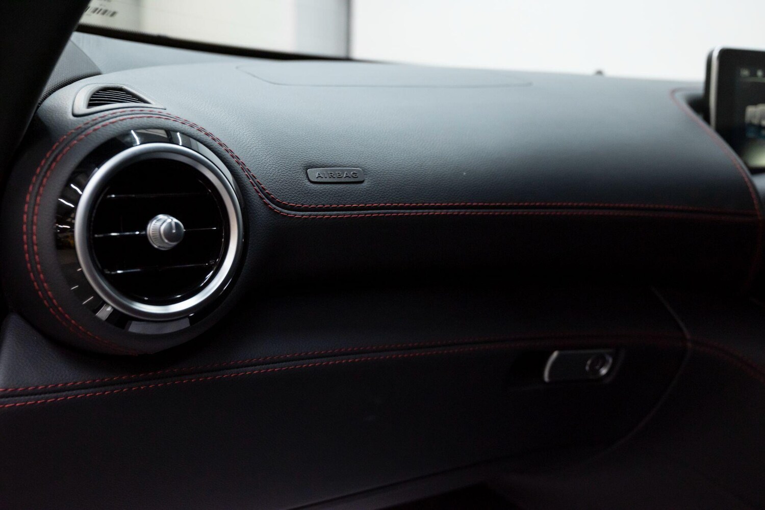 Used Mercedes-Benz AMG GT 2015 for sale - 77510029: Photo 24