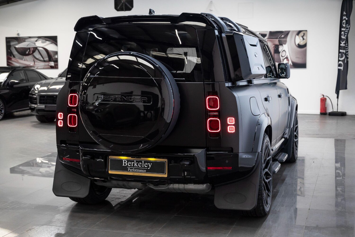 Used Land Rover Defender 2024 for sale - 77510559: Photo 11