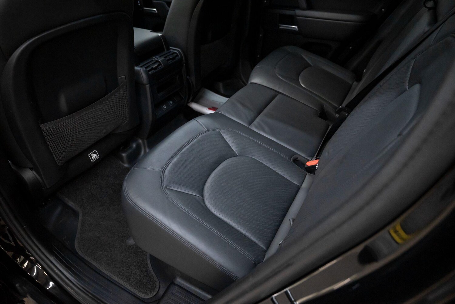 Used Land Rover Defender 2024 for sale - 77510559: Photo 15