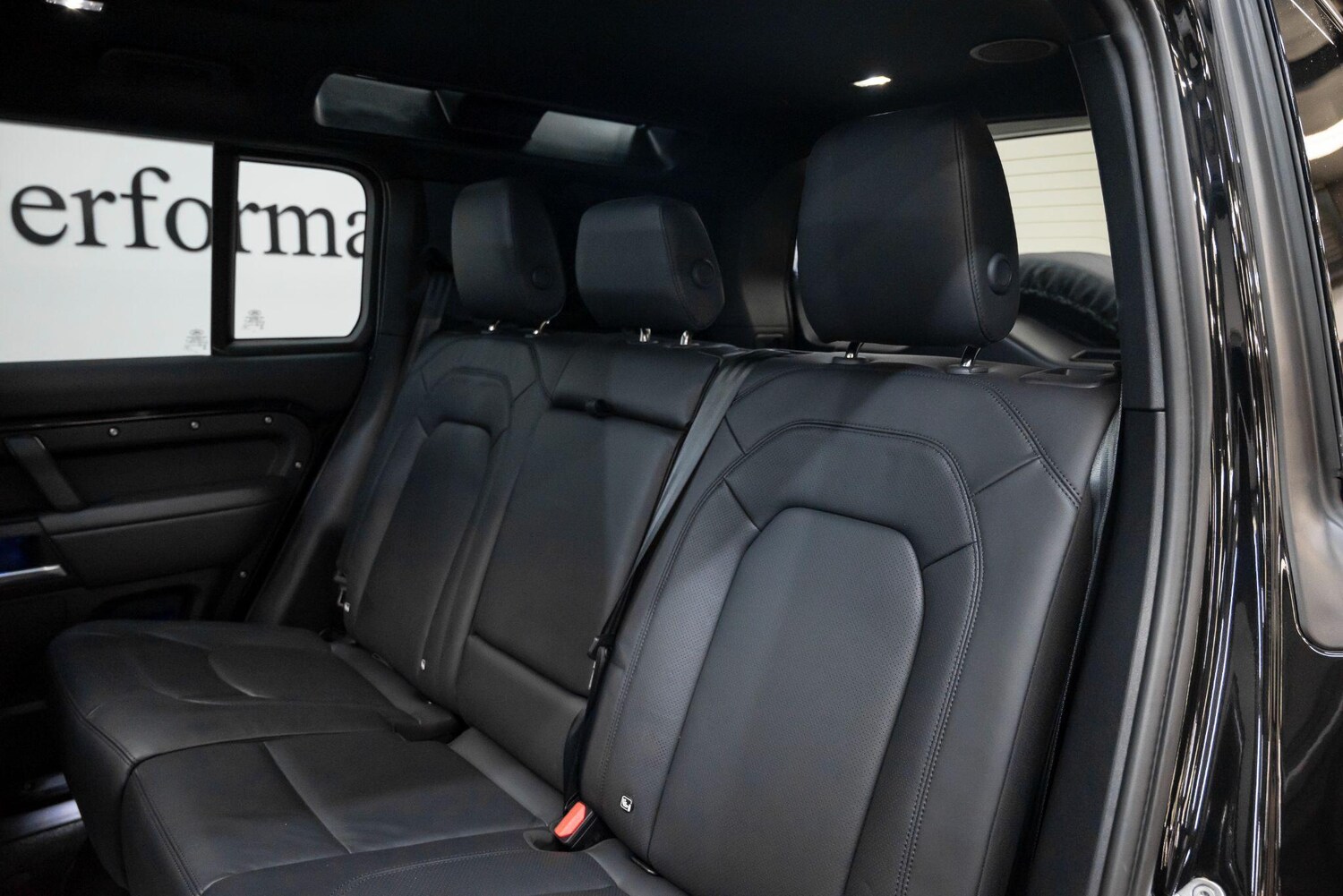 Used Land Rover Defender 2024 for sale - 77510559: Photo 16